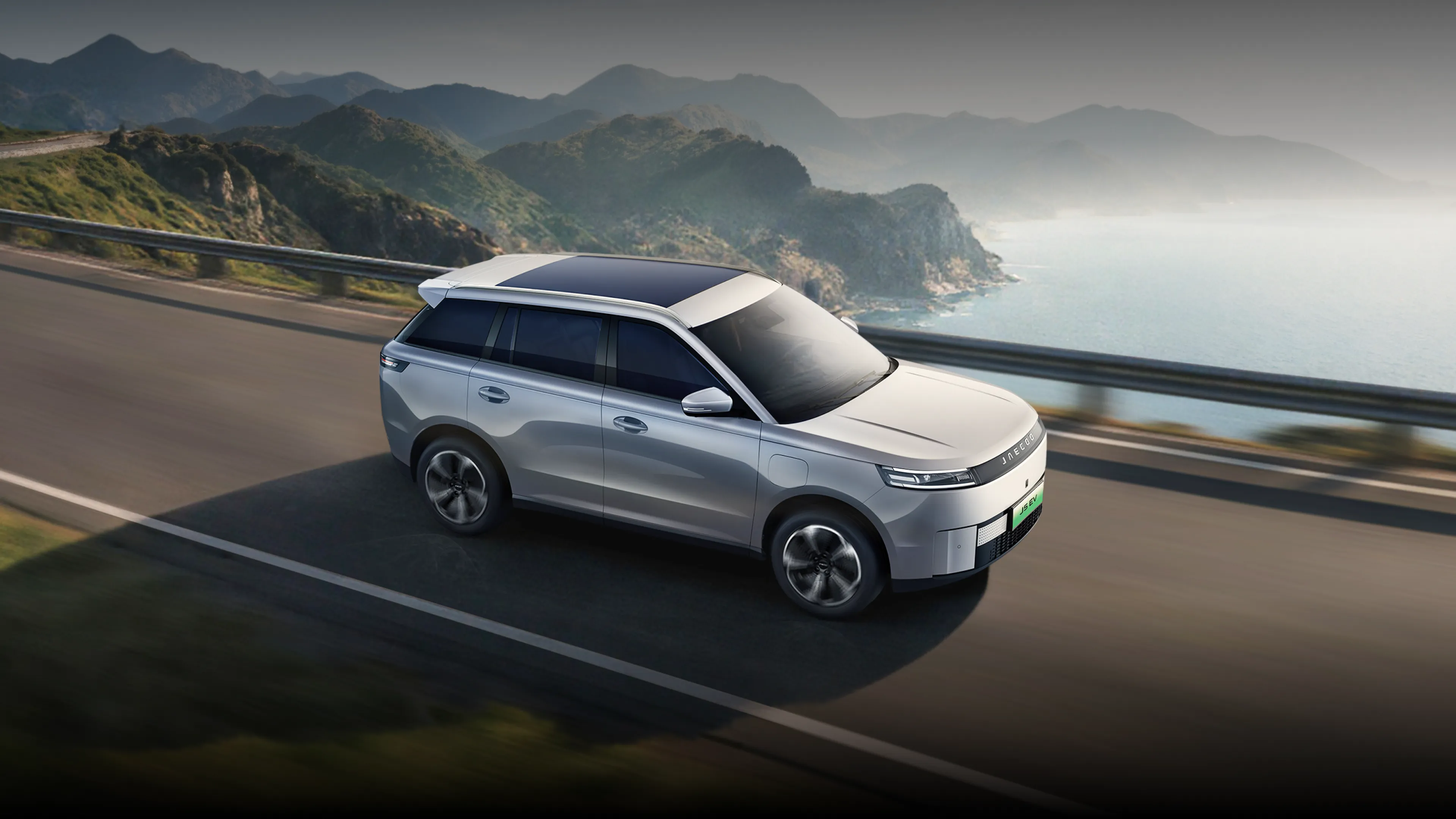 JAECOO J5 EV silent driving feature